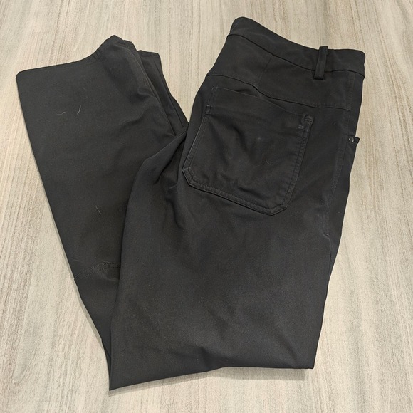 Lululemon Mens Black ABC Classic Pant Relaxed Size 32 Casual Everyday - Picture 1 of 8